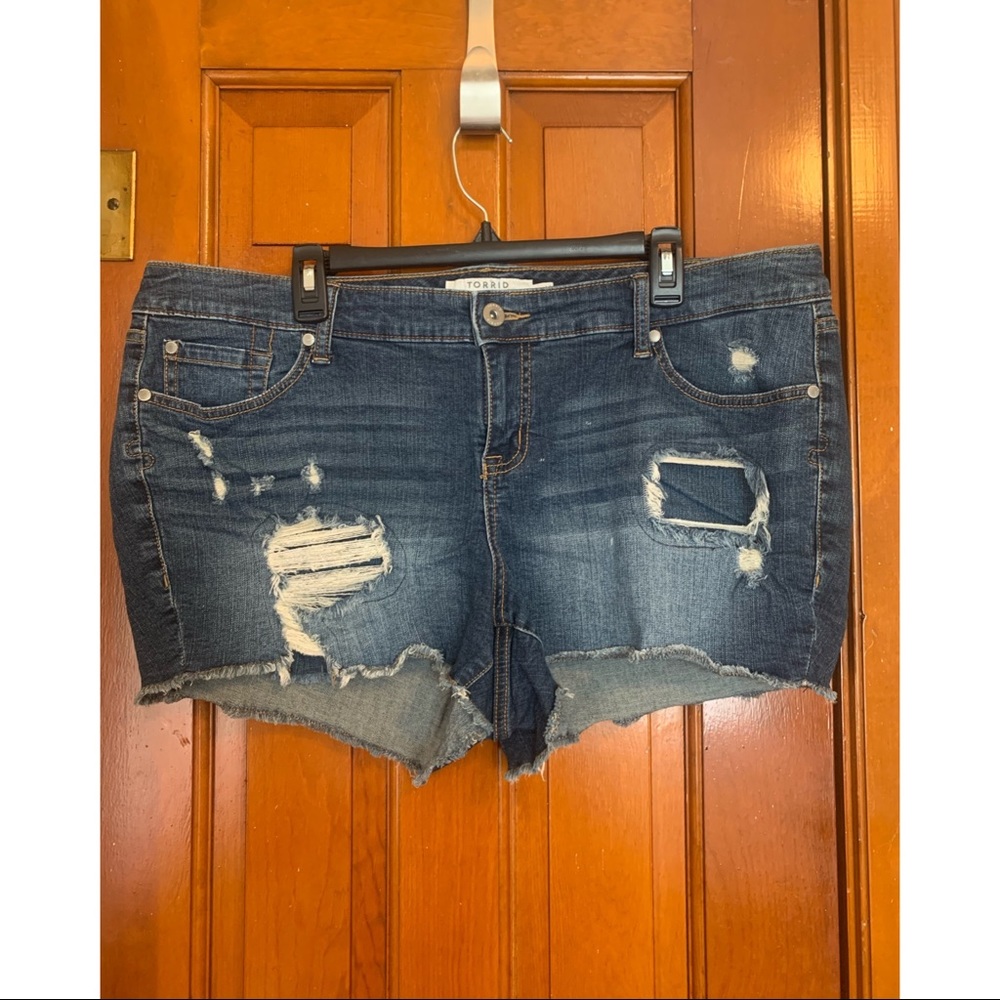 Torrid Repaired Distressed Short